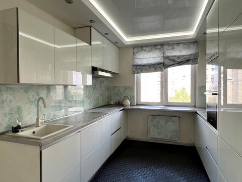 квартира за адресою Патріарха Мстислава Скрипника вул., 40