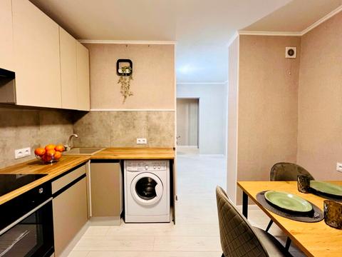 квартира за адресою Феодосійська вул., 10