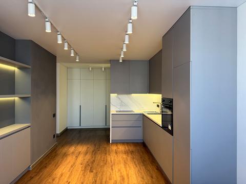 квартира за адресою Причальна вул., 14