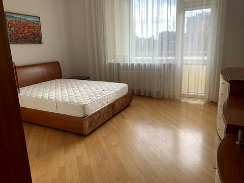 квартира по адресу Французский бульв., 5