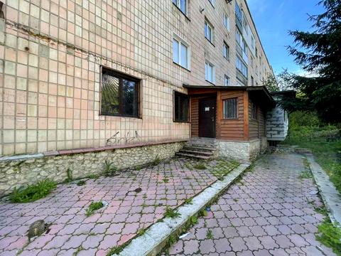 комерційна за адресою Б. Лепкого вул., 14