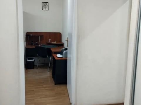 комерційна за адресою Шевченка вул., 18