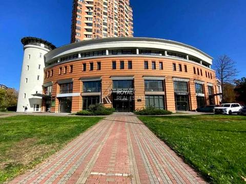 коммерческая по адресу Леси Украинки бульв., 23
