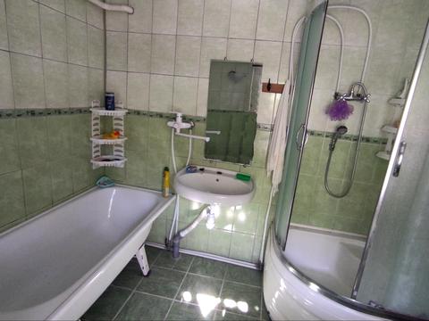 будинок за адресою Олега Ольжича вул. (Ленінградська), 25