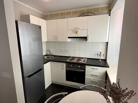 квартира за адресою Джона Маккейна вул. (Івана Кудрі), 10