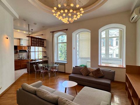 квартира за адресою Михайлівська вул., 19