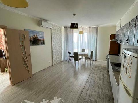 квартира за адресою В'ячеслава Чорновола вул., 15