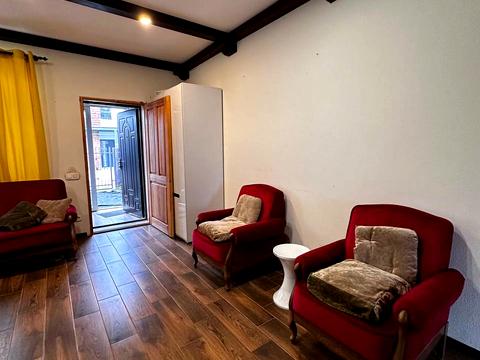 дом по адресу Дніпровська