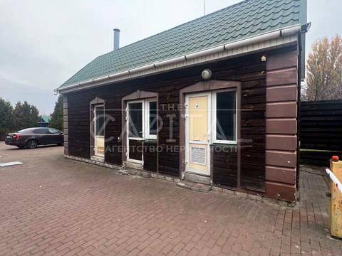 комерційна за адресою Бориспільський, 1