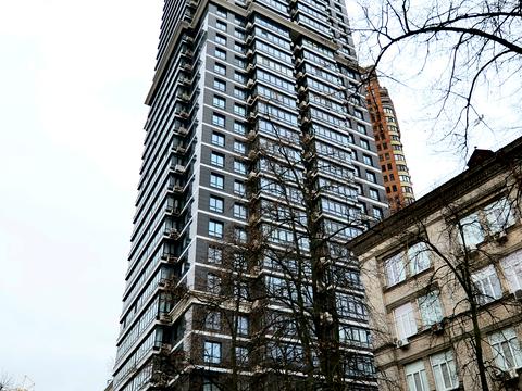 паркоместо по адресу Леси Украинки бульв., 7-В