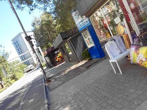 комерційна за адресою Березинська вул., 18