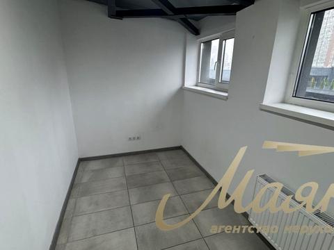 комерційна за адресою Казимира Малевича вул. (Боженка), 86-Г