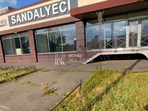 коммерческая по адресу Днепровская набережная ул., 13