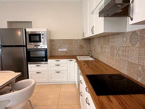 квартира за адресою Вишнева вул., 28