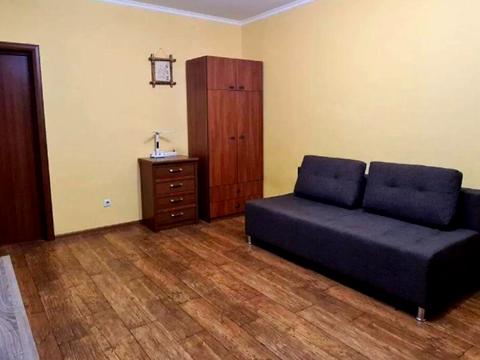 квартира за адресою Бориса Гмирі вул., 8-Б