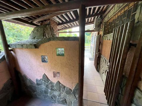 комерційна за адресою Баранинці, 1