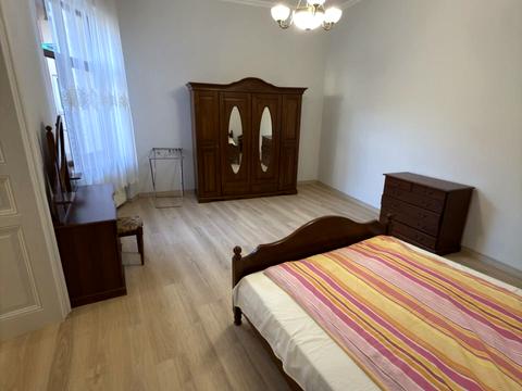 квартира за адресою Івана Франка вул., 63