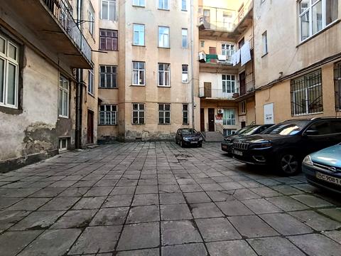 квартира по адресу Академика Богомольца ул., 1