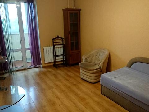 квартира за адресою Академіка Глушкова просп., 37