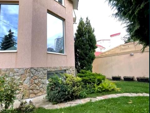 будинок за адресою Кордонний пров.