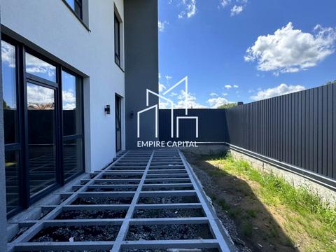 дом по адресу Степана Бандеры ул.