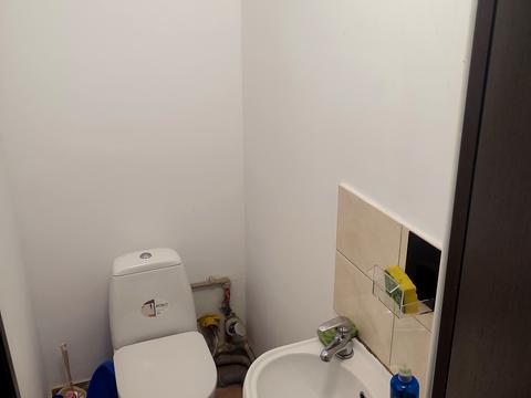 комерційна за адресою Дністерська вул., 3