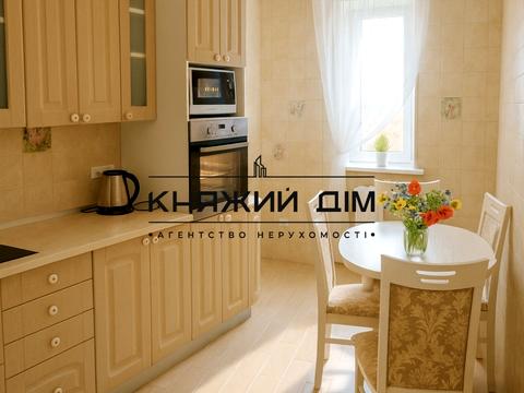 квартира за адресою Академіка Глушкова просп., 9-В