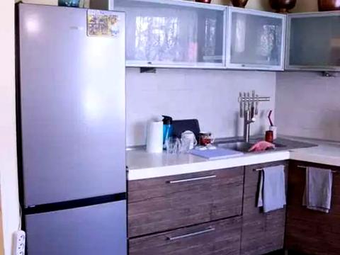 квартира за адресою Академіка Глушкова просп., 22
