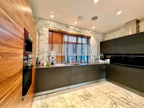 будинок за адресою с. Вишеньки, Європейська