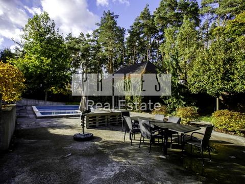 будинок за адресою Соснова вул.