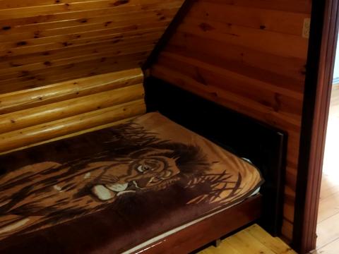 будинок за адресою Орхідейна, 1