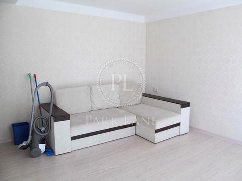 квартира за адресою Дегтярівська вул., 10