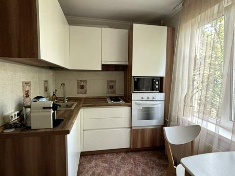 квартира за адресою Зодчих вул., 30