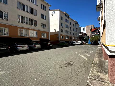квартира за адресою Літературна вул. (Чехова), 4-Є