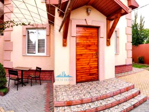 будинок за адресою Вишнева вул., 12