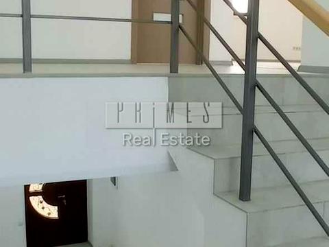 комерційна за адресою Старокиївська вул., 5