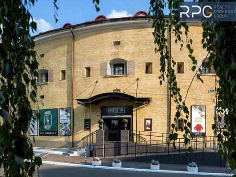 комерційна за адресою Рибальська вул., 22