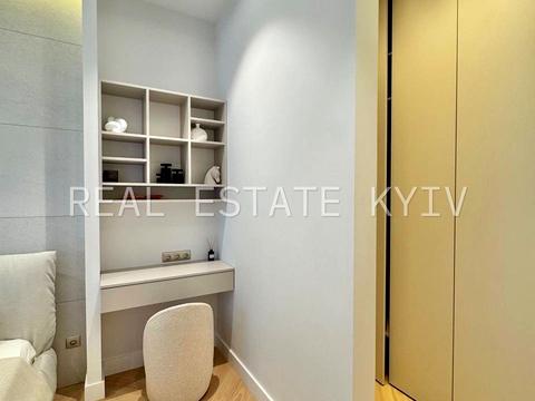 квартира за адресою Андрія Верхогляда вул. (Михайла Драгомирова), 19-Б