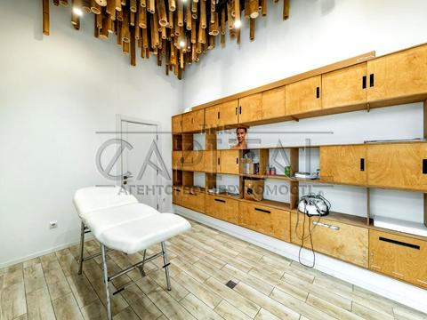 комерційна за адресою Старонаводницька вул., 6