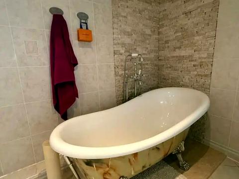 будинок за адресою Кленова