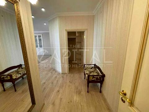 квартира за адресою Дніпровська набережна вул., 1