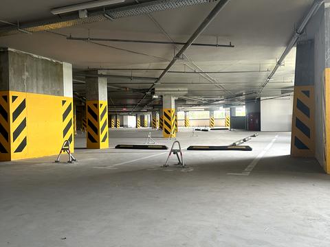 паркомісце за адресою Берестейський просп. (Перемоги), 11 к2