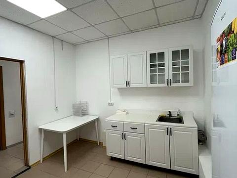 комерційна за адресою Щекавицька вул., 30/39