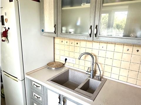 квартира за адресою Абрикосова, 5