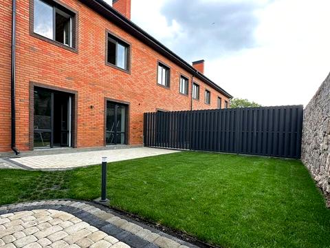 будинок за адресою Руслана Слободянюка вул. (Валентини Терешкової), 6