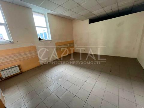 комерційна за адресою Федора Ернста вул., 4