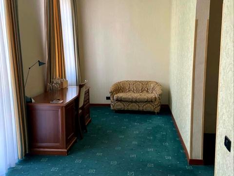 комерційна за адресою Петра Сагайдачного вул., 21