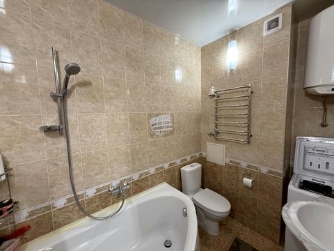 квартира за адресою Середня вул., 24 к2
