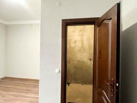 комерційна за адресою Романа Шухевича вул., 150а