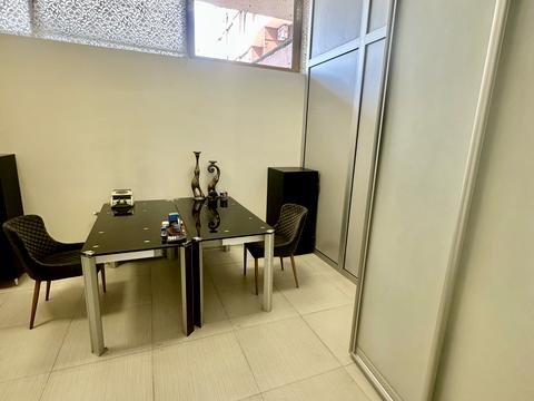 комерційна за адресою Жилянська вул., 59